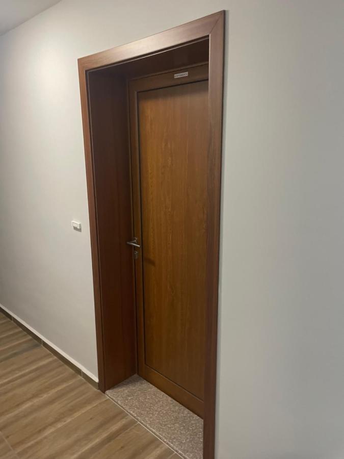 וליקו טורנובו Teddy Apartment מראה חיצוני תמונה